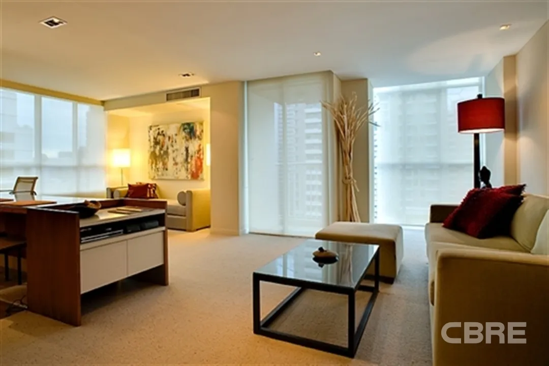 Urbana Langsuan | Bangkok Condo for Sale