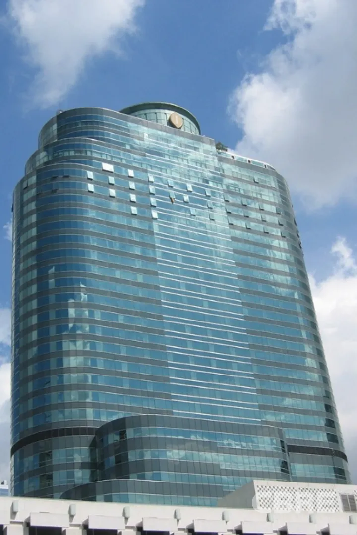 President Tower Office For Rent Ploenchit Road Bangkok